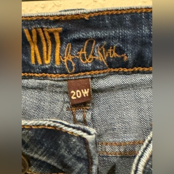 NEW KUT From The Kloth Women’s Katy High Rise Ankle Straight Jeans Plus Size 20W - Picture 7 of 12
